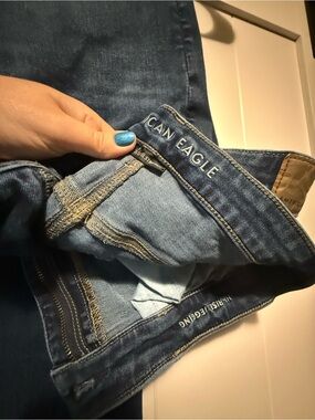 American Eagle Outfitters Women's Dark Blue High-Rise Jeans